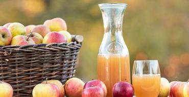 Association des Arboriculteurs – vente de jus de pomme au petit marché